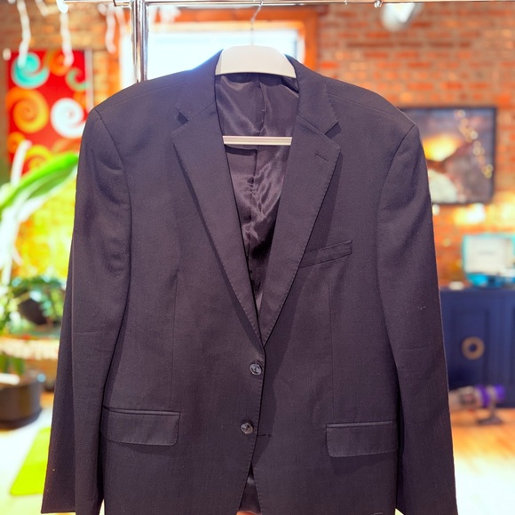 Calvin Klein Men’s Black Slim Fit Wool Blend Suit 44S